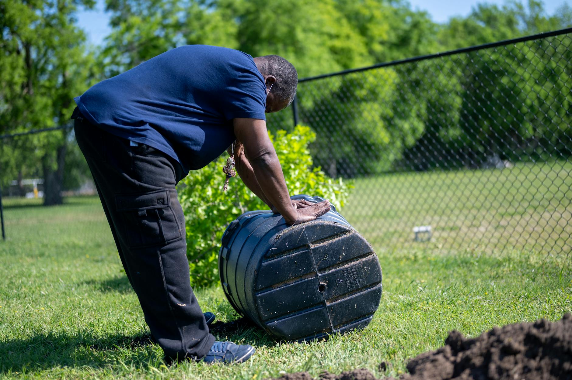 Compost as a Lawn Top Dressing: How and When to Apply